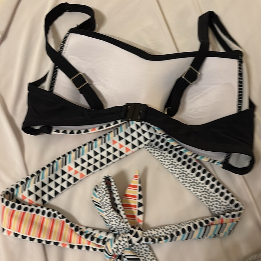Colorful Geometric Bikini Set - Picture 5 of 5